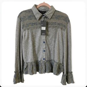 NWT Young Threads Gray Knit Blouse with Lace Detailing - Size M